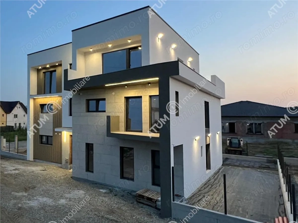 Penthouse la cheie cu 4 camere si doua terase zona Arhitectilor Sibiu — fotografia 1