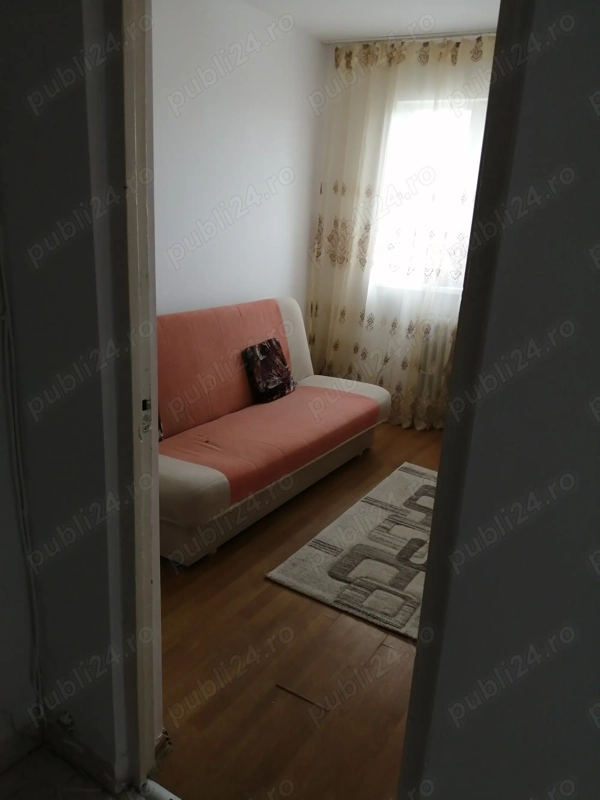 Apartament 3 camere zona centrala — fotografia 1