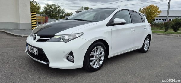 TOYOTA Auris 2013 — imagine 2