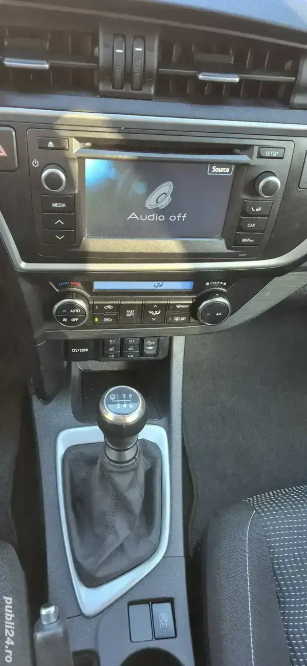 TOYOTA Auris 2013 — imagine 7