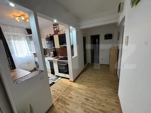 Vand apartament 2 camere in Hunedoara — fotografia 3
