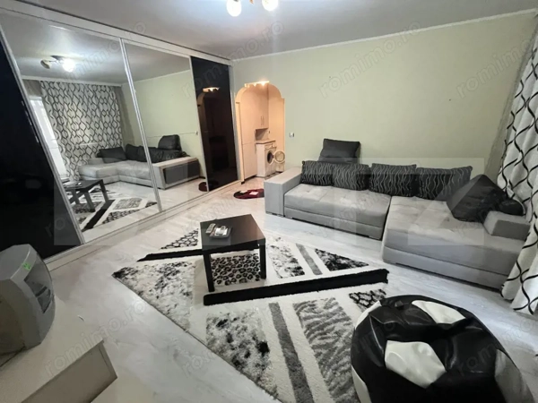 Apartament 2 camere, 48 mp utili, zona Micro 11 — fotografia 1