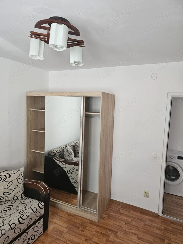 Vând apartament cu 2 camere plus balcon — fotografia 3