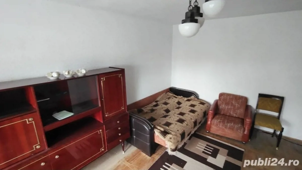 Vând apartament 2 camere, decomandat, Caracal-Olt — fotografia 3