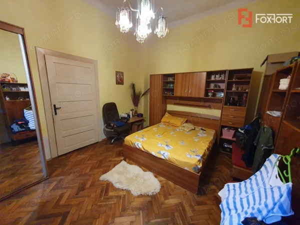 Apartament 112 mp la casa cu curte si garaj, zona Maria, Central — fotografia 1