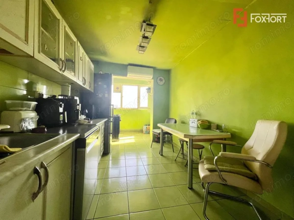 Apartament 4 camere de vanzare, zona Olimpia Stadion — fotografia 1