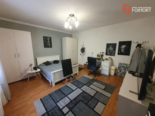 Apartament cu 2 camere decomandat, cladire istorica - Sinaia — fotografia 1