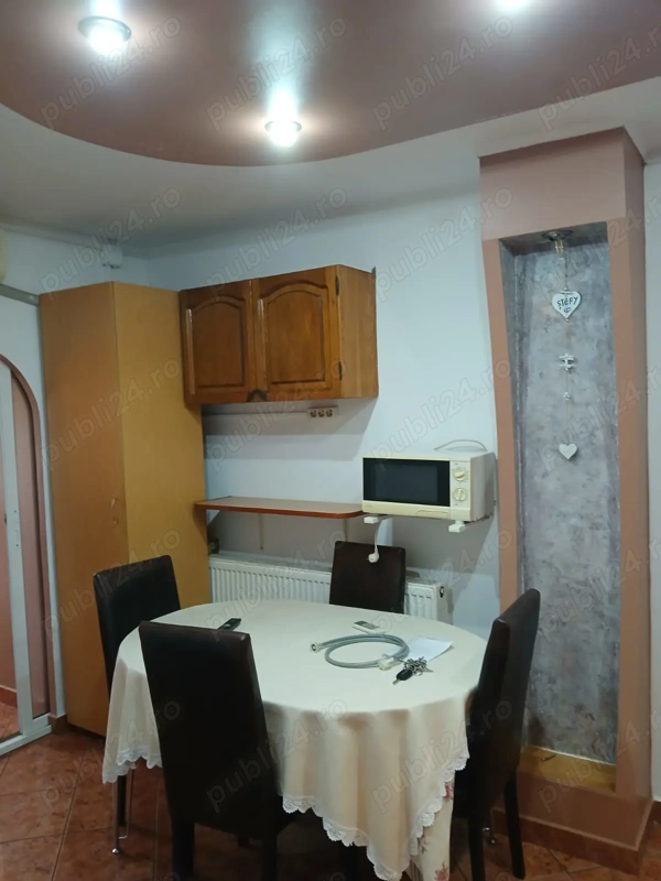 Închiriez apartament 2 camere etaj 2 Robea utilat și mobilat — fotografia 3