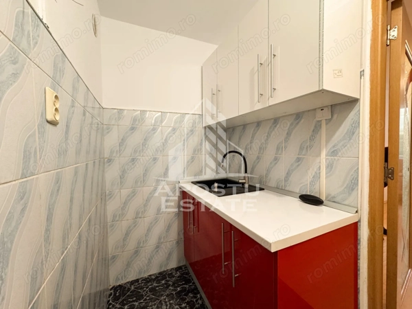 Garsoniera, 22mp, boxa, etajul 1, renovata, zona Blascovici Timisoara — fotografia 3