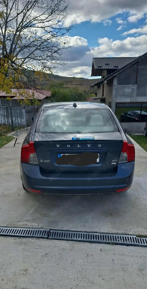 VOLVO S40 2010 — imagine 2