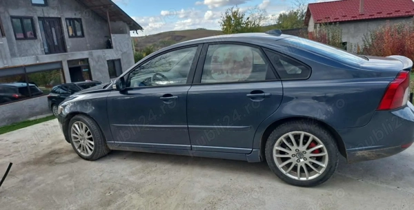 VOLVO S40 2010 — imagine 5