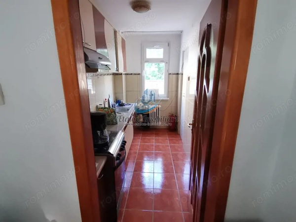 Apartament 3 camere, parter inalt, Darmanesti, ideal spatiu comercial! — fotografia 1