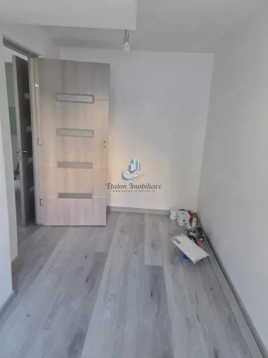 Apartament 3 camere, parter, zona Liceu Informatica Darmanesti — fotografia 1