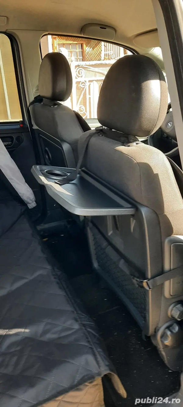 dezmembrez opel meriva A.