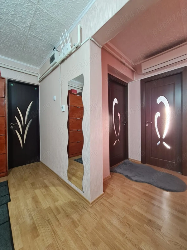 Vanzare apartament 4 camere dec, in Galati, Micro 39A, sup.91mp, mobilat — fotografia 3