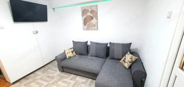 Garsoniera de vanzare, situata langa mall AFI — fotografia 1