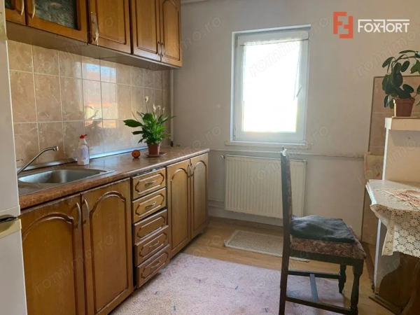 Apartament cu 3 camere si 2 bai, 67 mp utili, zona Aradului — fotografia 2