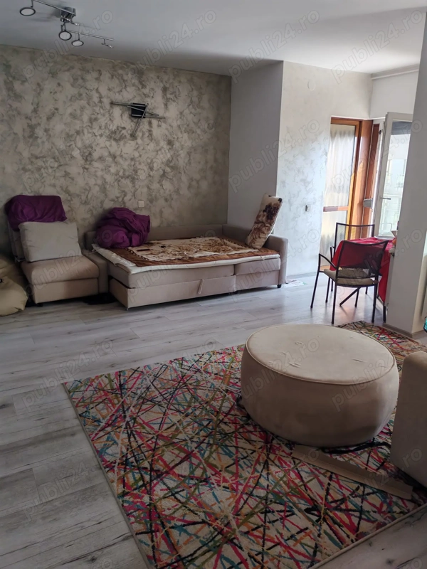 Apartament de vanzare 2 camere zona Titan, complex Rasarit de Soare — fotografia 1