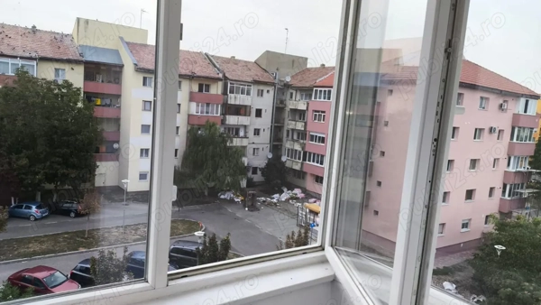 Apartament de vanzare Sannicolau Mare — fotografia 1
