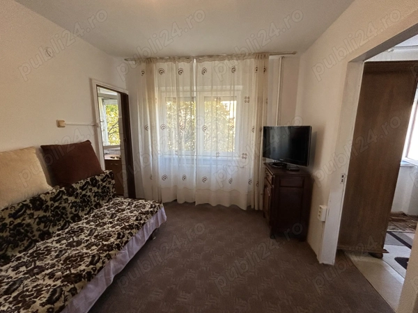 Vand apart.2 cam. in Gradiste,A.Romantei,etaj 3 din 4,renovat — fotografia 3