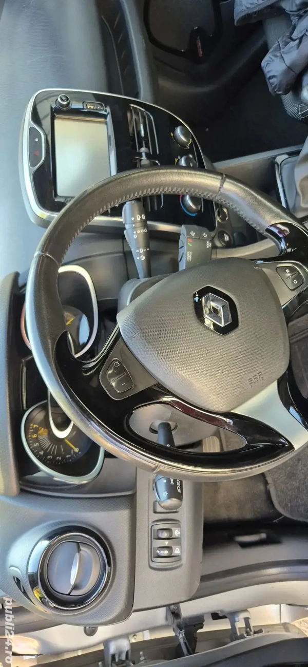 RENAULT Clio 2015 — imagine 8