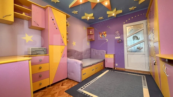 Apartament de vanzare, 3 camere, 75 mp, centrul civic — fotografia 3