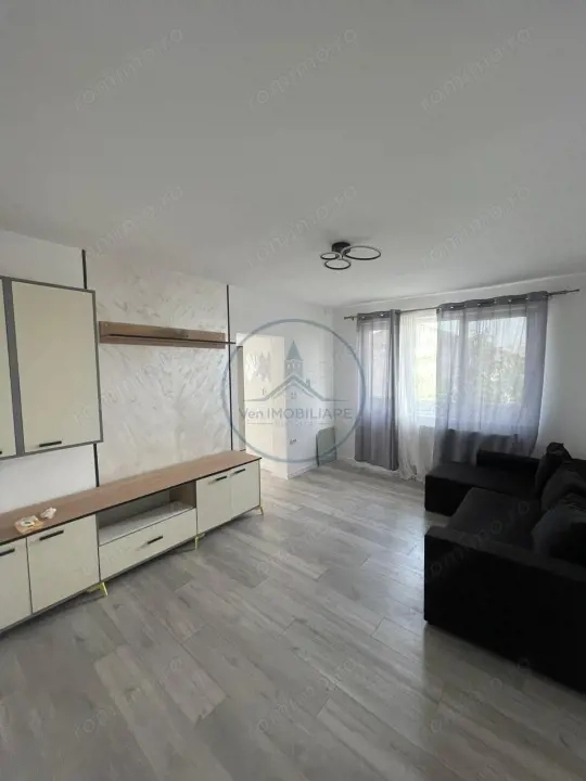 Apartament 3 camere, renovat, într-o zonă liniștită – Beclean — fotografia 3