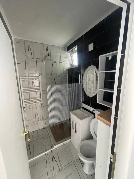 Apartament 3 camere, renovat, într-o zonă liniștită – Beclean — fotografia 1