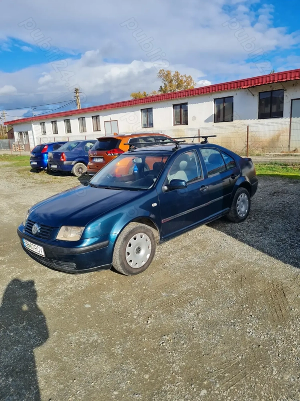 VOLKSWAGEN Bora