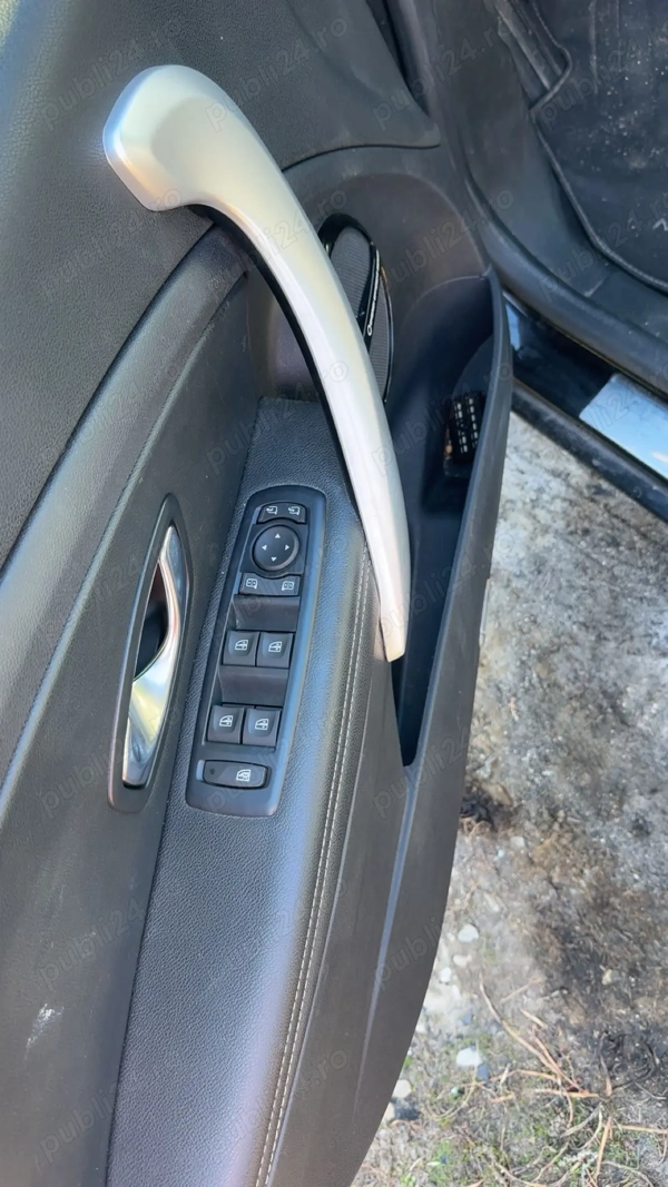 RENAULT Megane 2011 — imagine 5