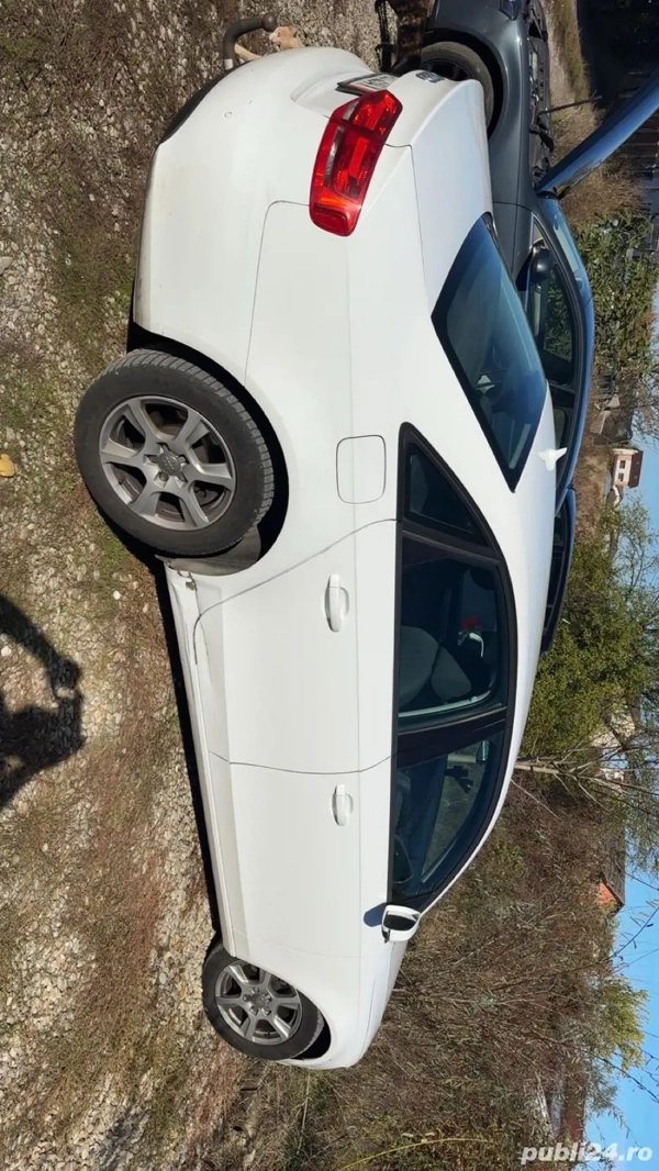 AUDI A4 2010 — imagine 5