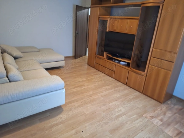Apartamente 3 camere de închiriat — fotografia 1