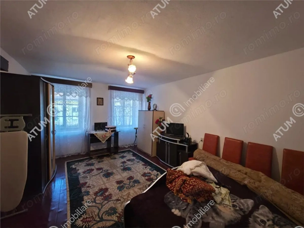 Apartament la casa cu 3 camere in zona Piata Cluj din Sibiu — fotografia 3