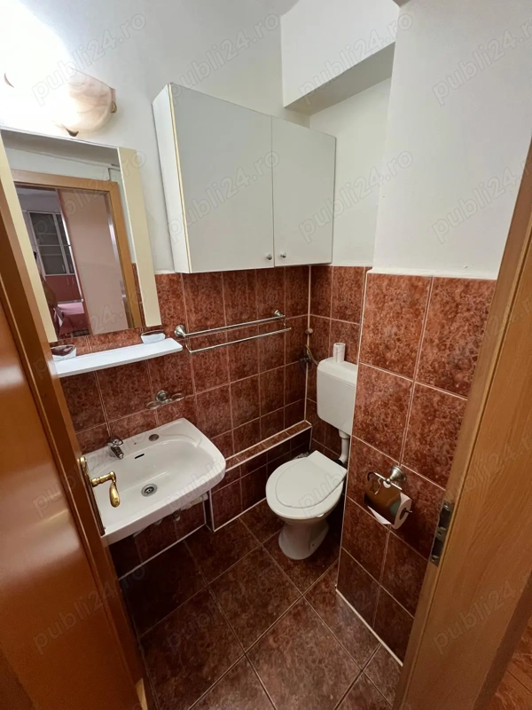 Vand apartament tip d 3 camere nufaru — fotografia 3
