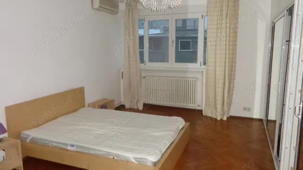 Apartament cu 4 camere, cu o suprafață utilă de 105 m2, situat între Piața Română și Calea Victoriei — fotografia 3