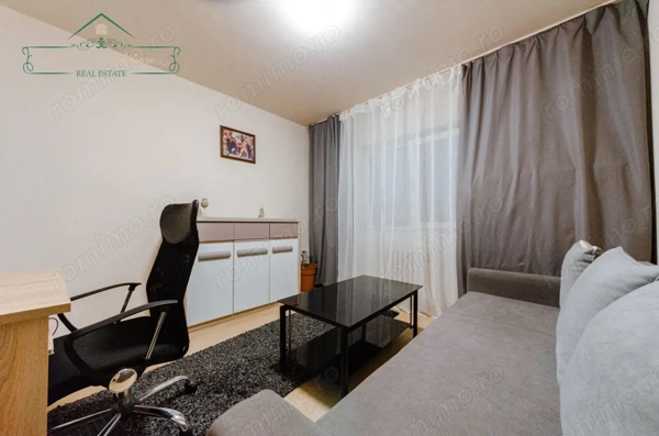 Apartament 2 camere decomandat cu centrala proprie, zona 700 Micalaca, Arad — fotografia 3