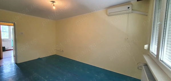 Vanzare apartament decomandat - 3 camere, zona ultracentrala