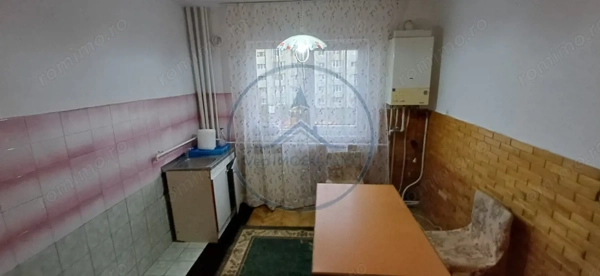 Apartament 2 camere, semidecomandat – Zona Decebal — fotografia 3
