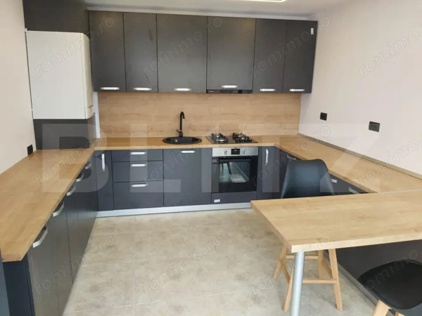 Penthouse 200 mp utili, 400 mp terasa, 2 garaje, 1 parcare, zona Baciu — fotografia 3