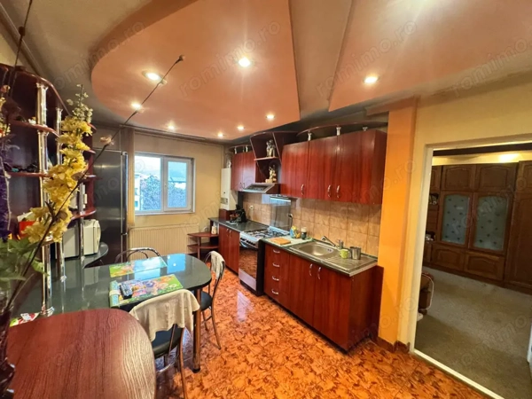 Apartament 3 camere, 65 mp, zonă Centrală — fotografia 3