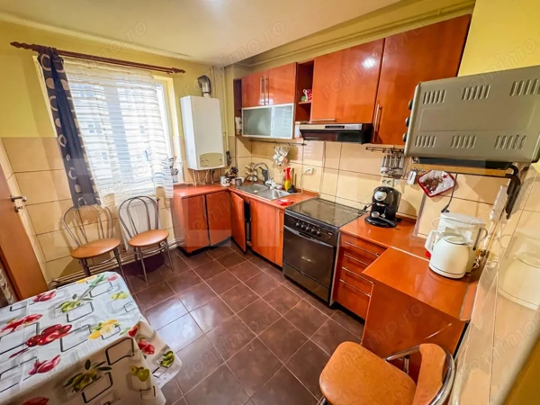 Apartament cu 4 camere, 80mp, Gojdu — fotografia 3