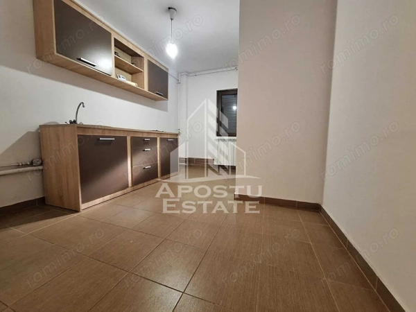 Apartament cu 3 camere, 92 mp contruiti, Banu Maracine — fotografia 1