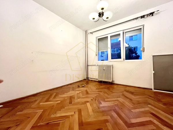Apartament spațios cu 3 camere | Spitalul Județean | Etaj 2 — fotografia 1