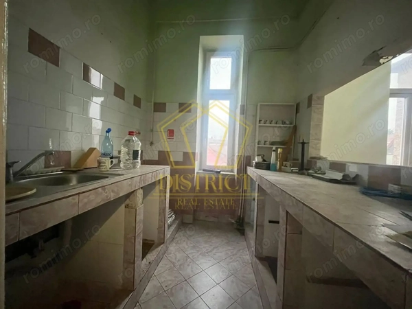 Apartament spatios in cladire istorica cu gradina I Zona Centrala — fotografia 3