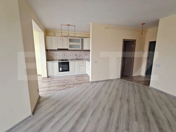 Apartament 3 camere, 86 mp, zona BMW — fotografia 3