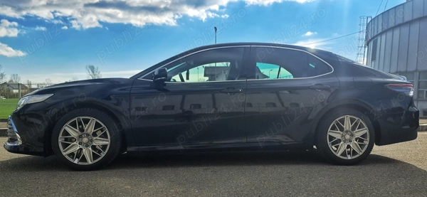 TOYOTA Camry 2022 — imagine 3