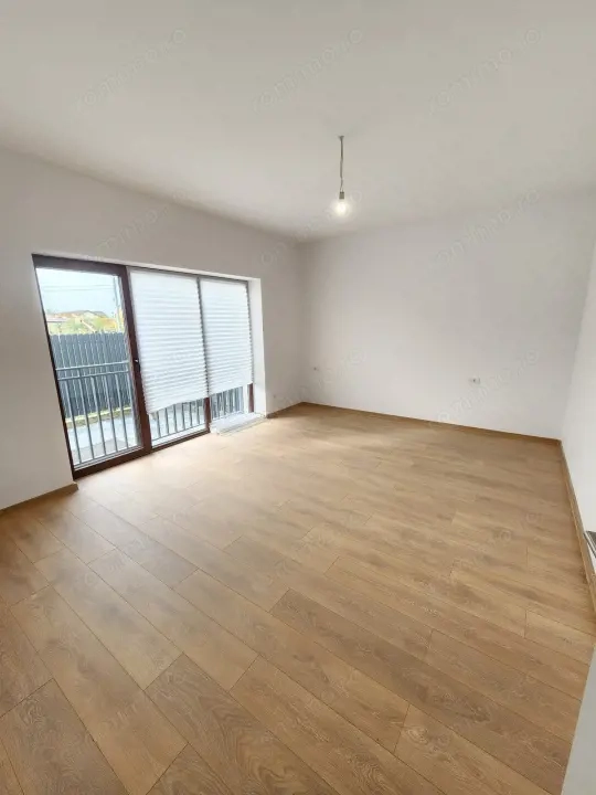 Apartament 1 camera cu gradina si 2 locuri de parcare- Mosnita — fotografia 1
