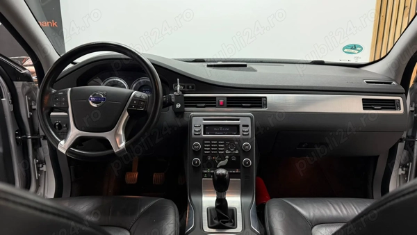 VOLVO V70 2011 — imagine 12