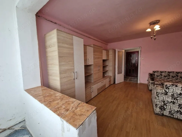 Garsonieră 30 mp – Etaj 2 – Luminisului — fotografia 3