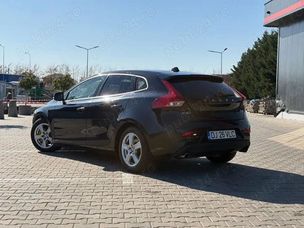 VOLVO V40 2015 — imagine 3